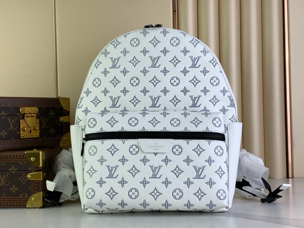 Louis Vuitton Discovery backpack White M24760